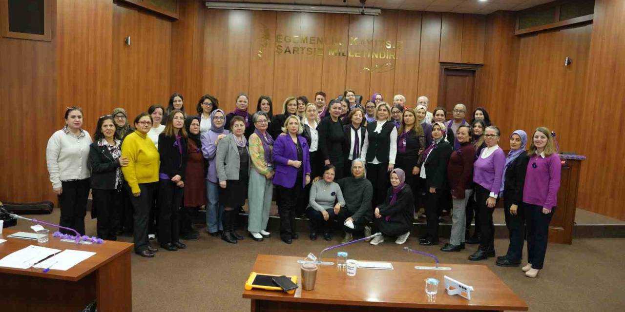 Kadınlar Kartal’ın Geleceğine Işık Tutuyor