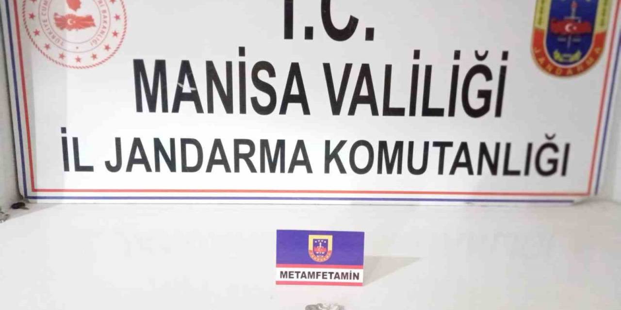 Sarıgöl’de Jandarmadan Uyuşturucu Operasyonu