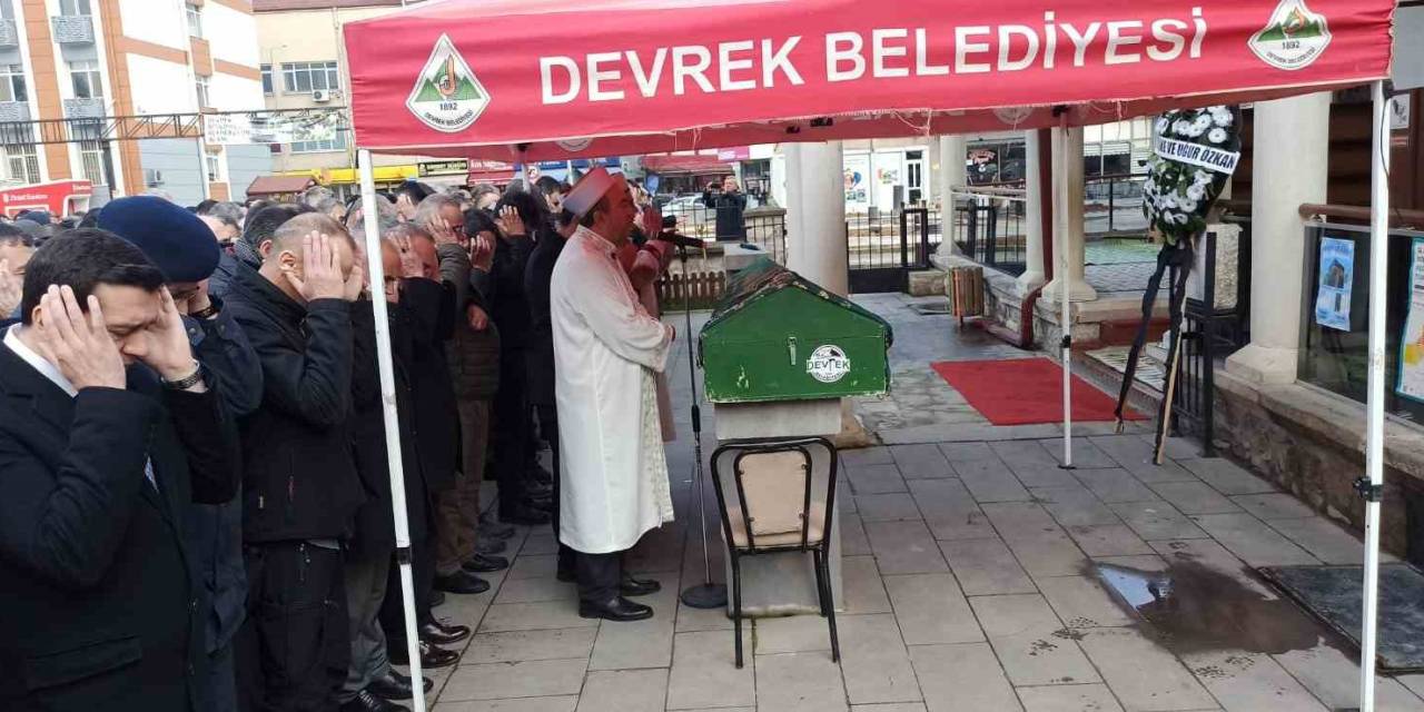 Şehit Annesi Son Yolculuğuna Dualarla Uğurlandı