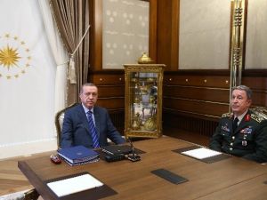 Cumhurbaşkanı Erdoğan, Genelkurmay Başkanı Orgeneral Akar’ı Kabul Etti