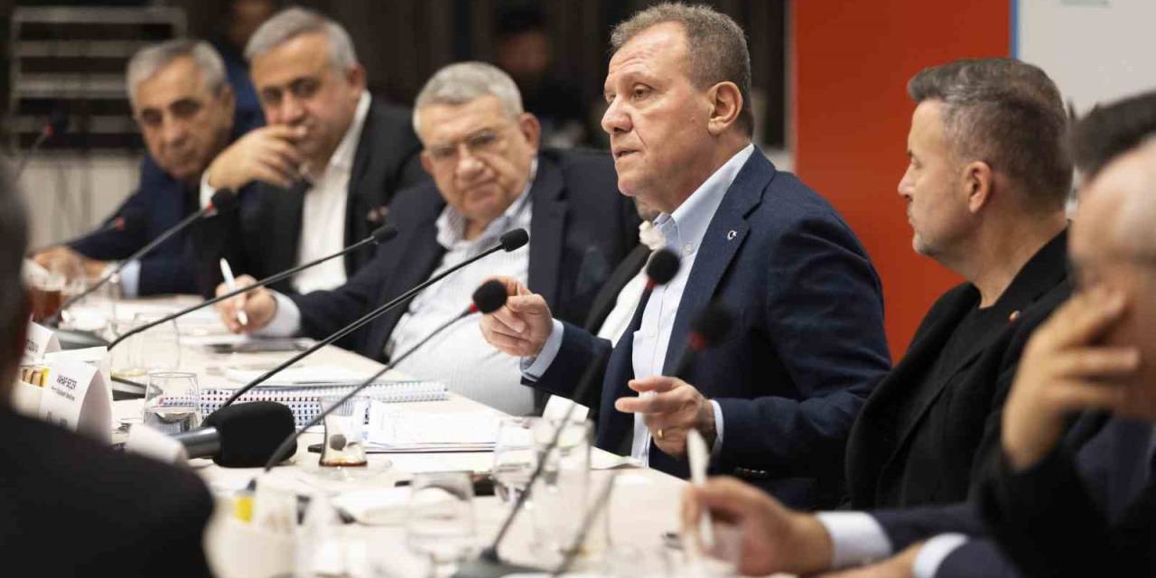 Seçer: "Mersin 2026 Yılında 3 Ayrı Katlı Kavşağa Kavuşacak"