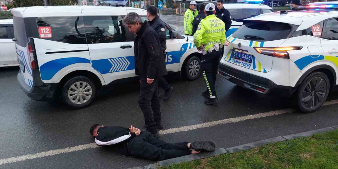 Çaldığı Araçla Kaçan Hırsız, Polisin Film Gibi Kovalamacası Sonucu Yakalandı
