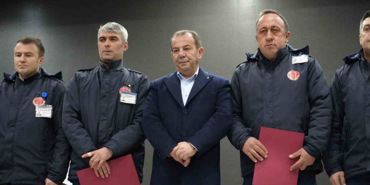 Bolu’da İtfaiye Personeline ‘Hizmet Şeref Belgesi’ Verildi