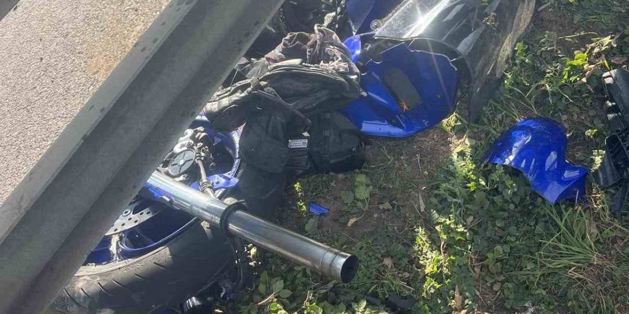 Bariyere Çarpan Motosikletin Sürücüsü 3 Günlük Yaşam Mücadelesini Kaybetti