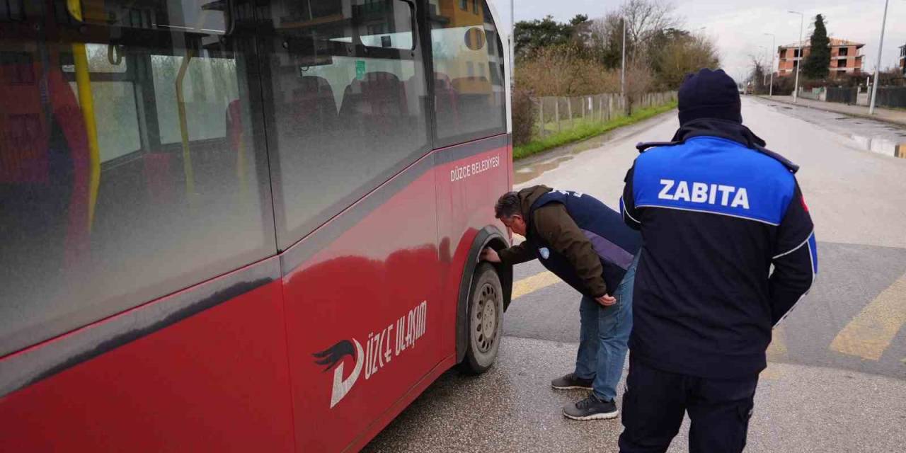 Düzce’de Halk Otobüslerine Kış Lastiği Denetimi