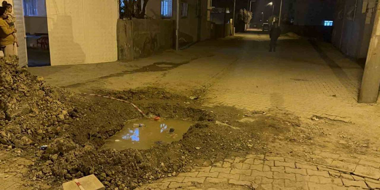 Silopi’de Açık Bırakılan Çukur 2 Yaşındaki Çocuğun Hayatını Tehlikeye Attı