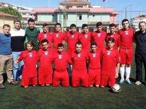 Yalovalı Özeller Evinde Güldü