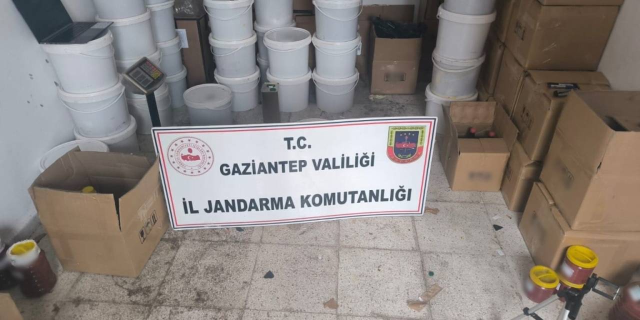 Gaziantep’te Sahte Salça Ve Zeytinyağı Operasyonu: 1 Gözaltı