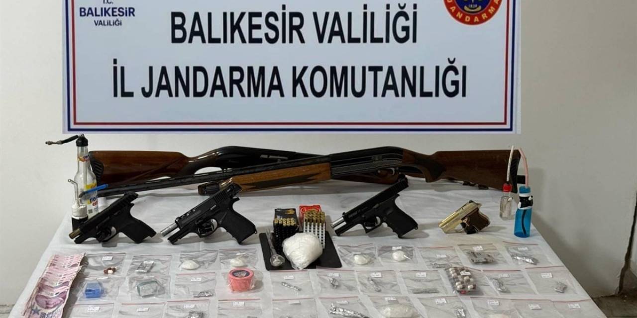 Balıkesir’deki Uyuşturucu Ticareti Operasyonunda 5 Şüpheli Gözaltına Alındı