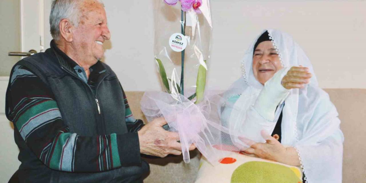 Asırlık Çiftlere Sevgililer Günü Sürprizi