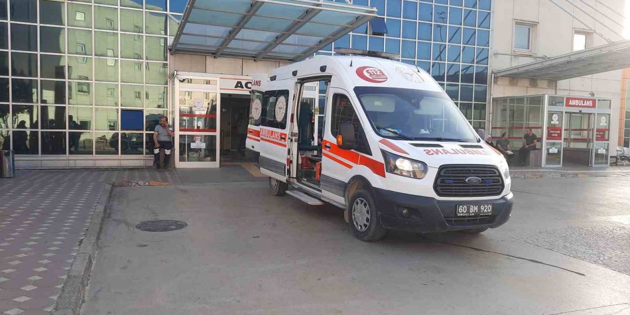 Uçurumdan Yuvarlanarak Takla Atan Otomobilden Sağ Çıktılar