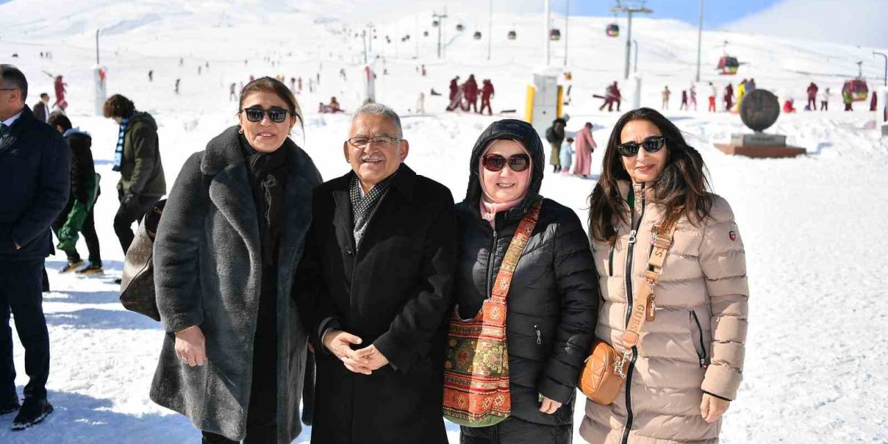 Avrupalı Kayakseverlerden Erciyes’e Övgü