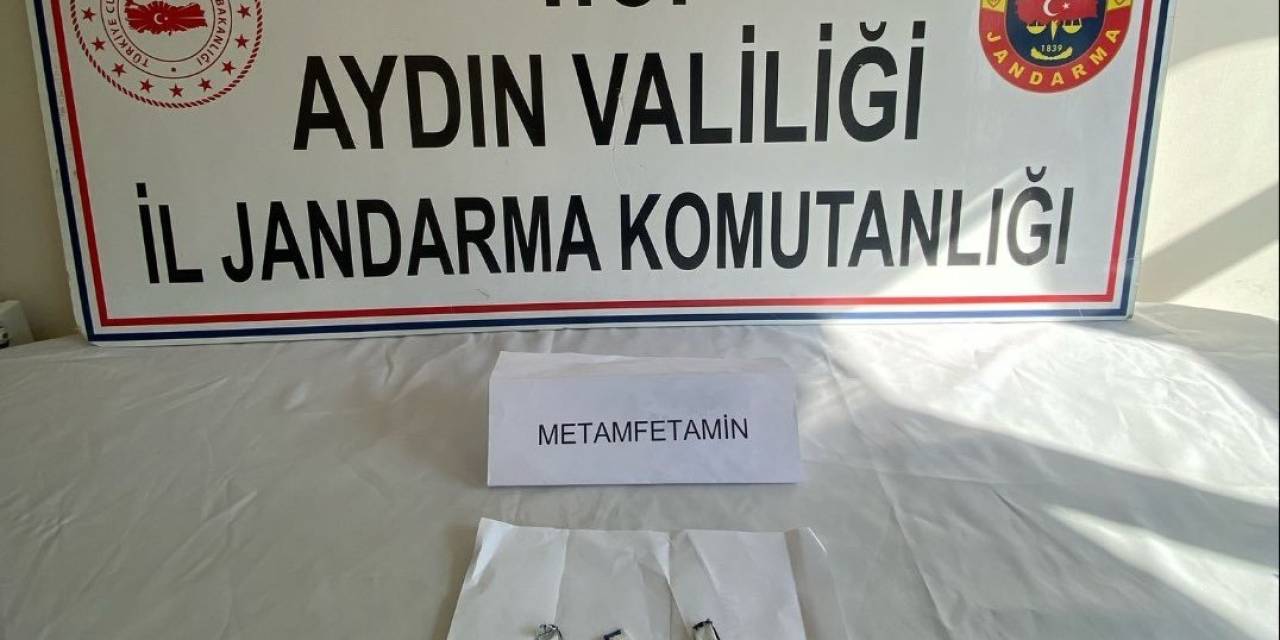 Jandarma Uyuşturucuya Geçit Vermiyor: 5 Gözaltı