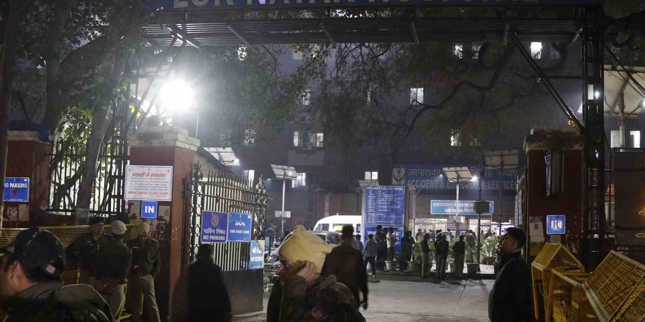 Hindistan’da Tren İstasyonunda İzdiham: 18 Ölü