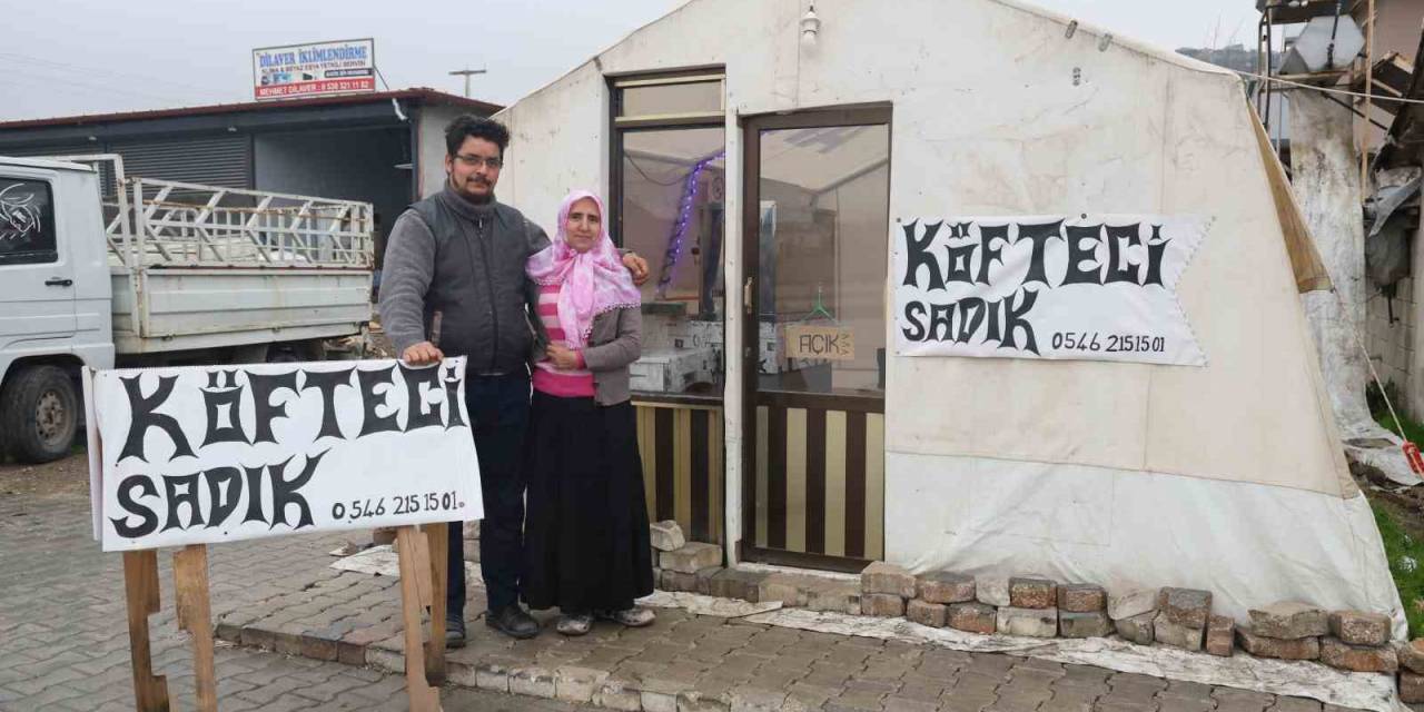 Depremde Kendilerine Ev Olan Çadır Şimdi Ekmek Tekneleri Oldu