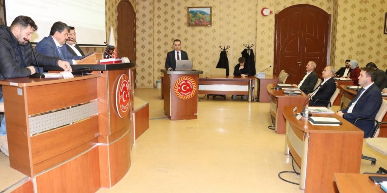 Kütahya İl Özel İdaresi’nin 2024 Yılı Faaliyet Raporu Meclise Sunuldu