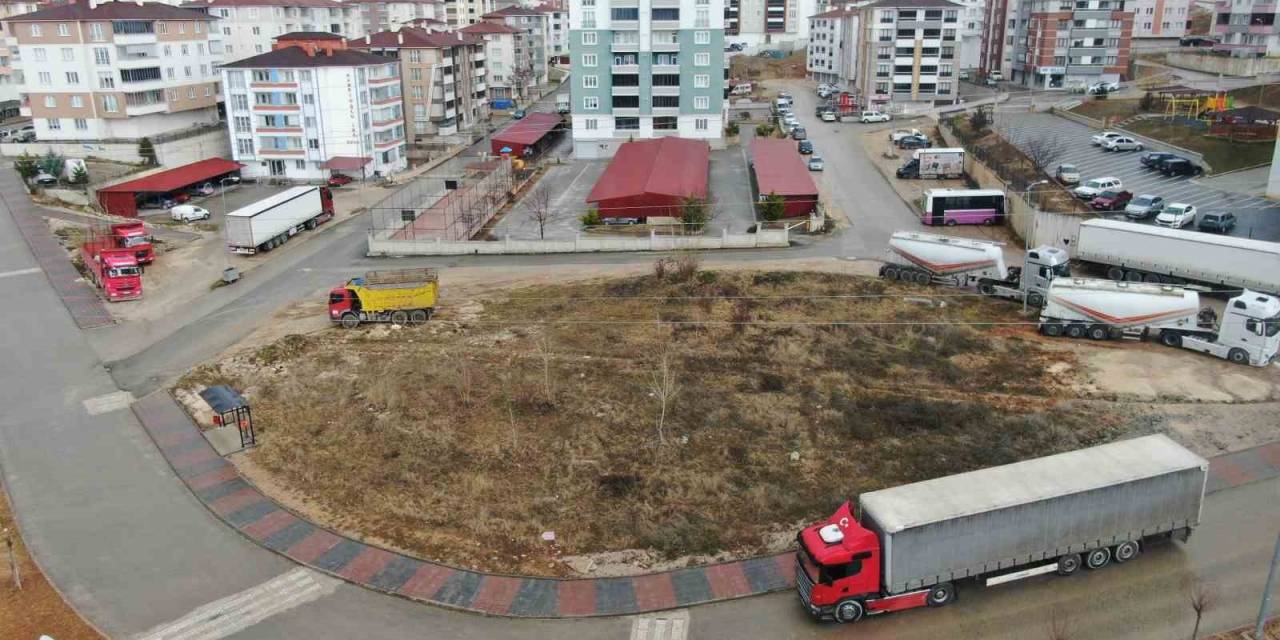 Kastamonu’da Tır Sürücülerinin Park Çilesi: Defalarca Ceza Kesildi