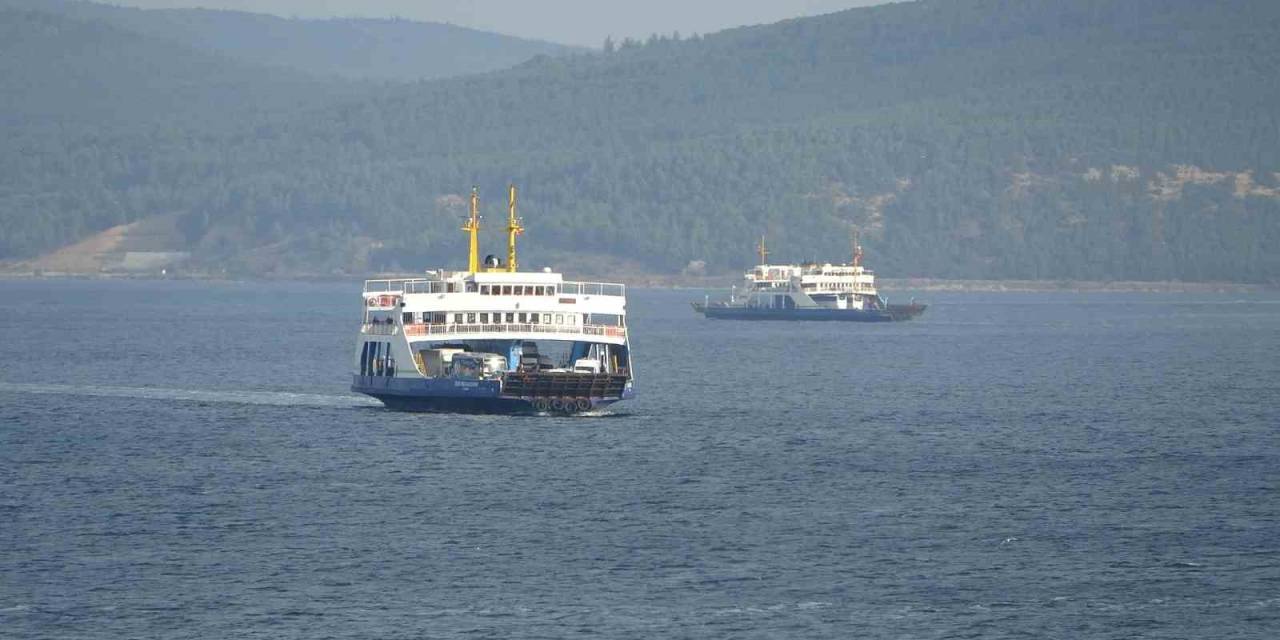 Bozcaada’ya Bazı Feribot Seferleri İptal Edildi