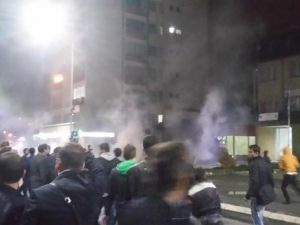 Kosova’da Muhalefet Liderlerinden Albin Kurti Tutuklandı