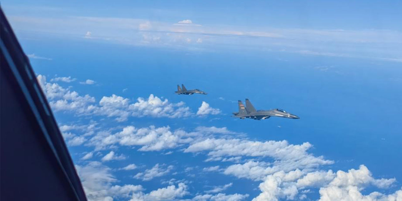 Çin, Tayvan'ın çevresinde askeri tatbikata başladı