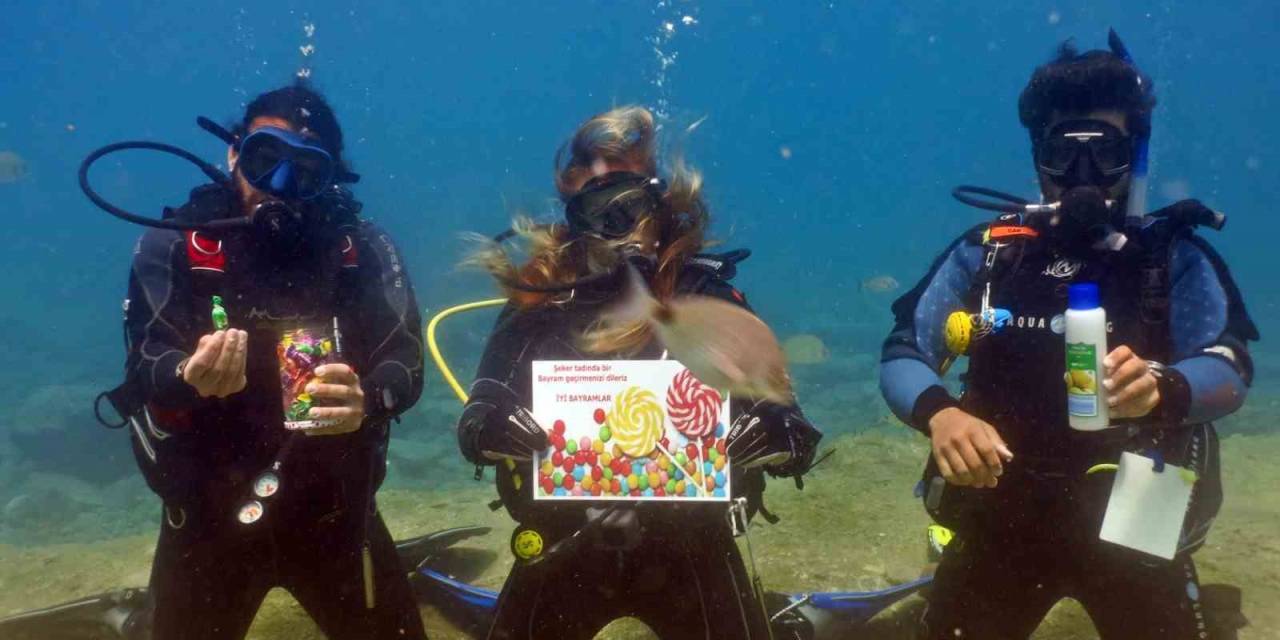 Fethiye’de Dalgıçlar Su Altında Bayramlaştı