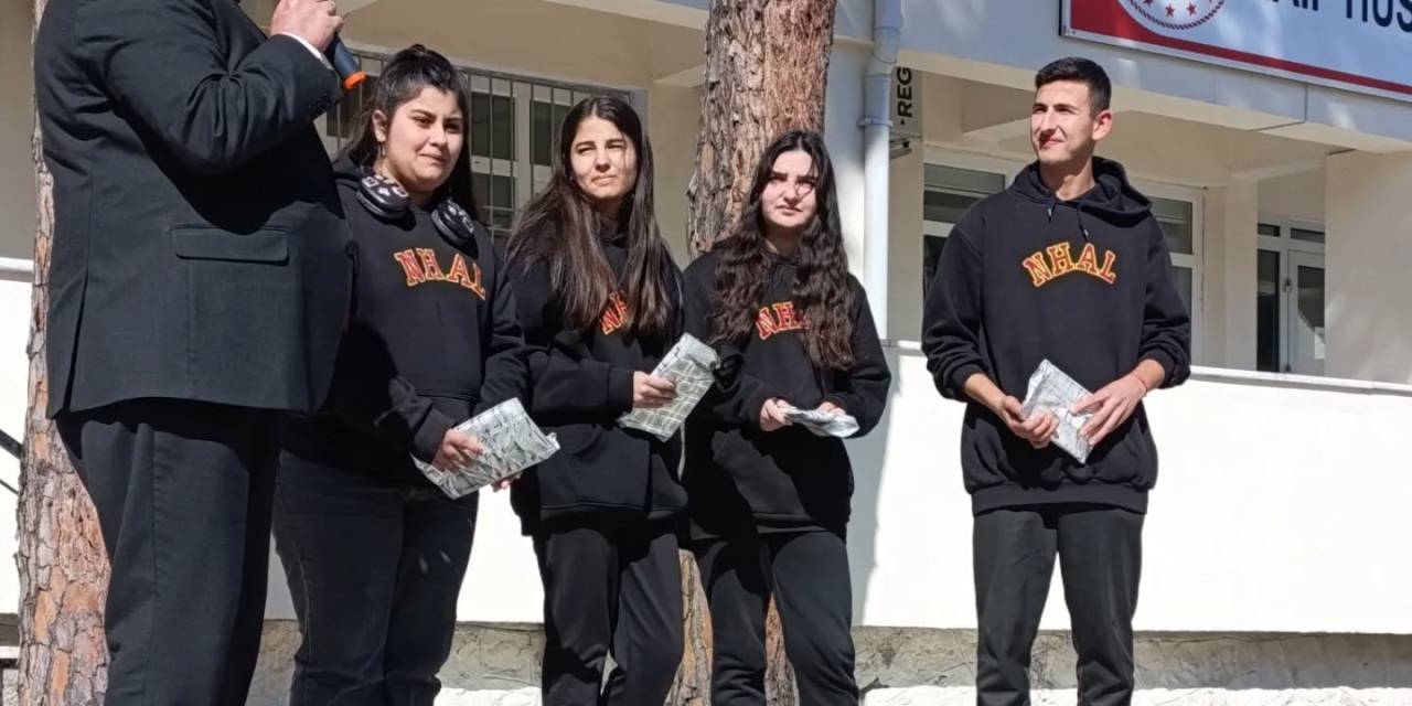 Köyceğizli İki Öğrenci Öykü Yarışmasında Birinciliği Paylaştı