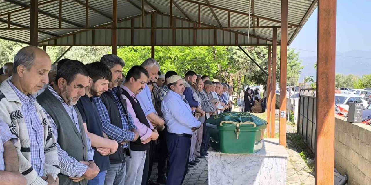 Kan Donduran Cinayet: Tartıştığı Eşini Baltayla Öldürdü