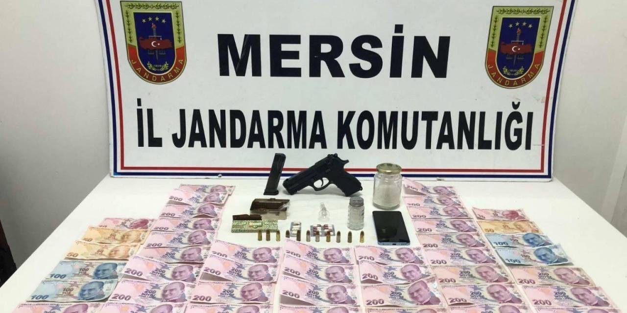 Uyuşturucu Taciri Yakalanıp Tutuklandı