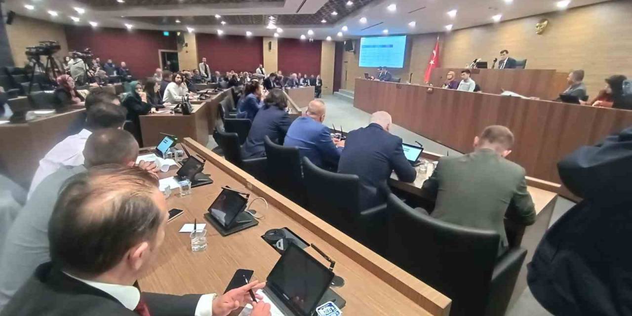 Kütahya’da Toplu Ulaşım Ücretleri Belirlendi