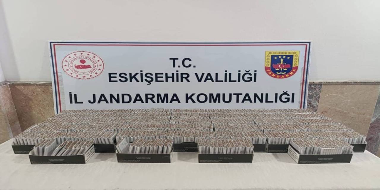 Kaçak Sigara Satan Şüpheli Jandarmadan Kaçamadı