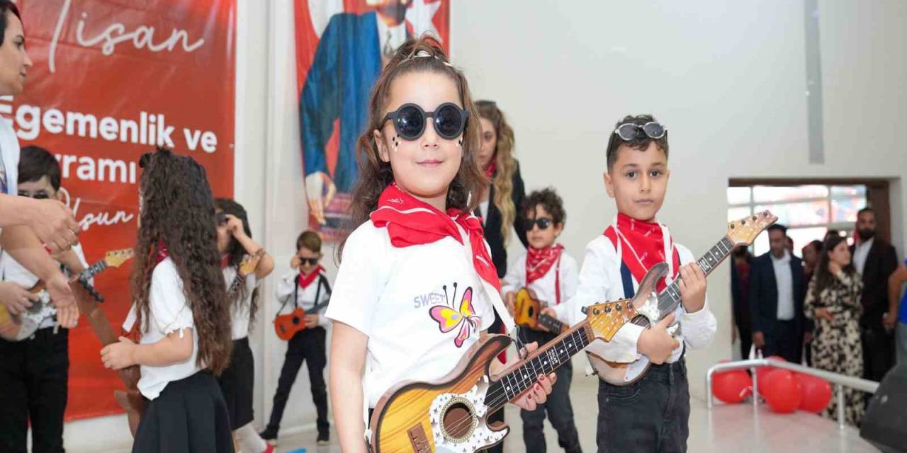 Tarsus’ta Çocuklar 23 Nisan’ı Kutladı