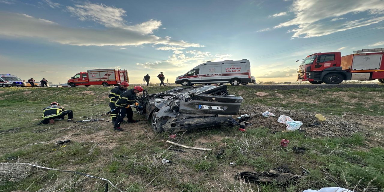 Nevşehir'de 2 otomobil çarpıştı: 1 ölü, 3 yaralı