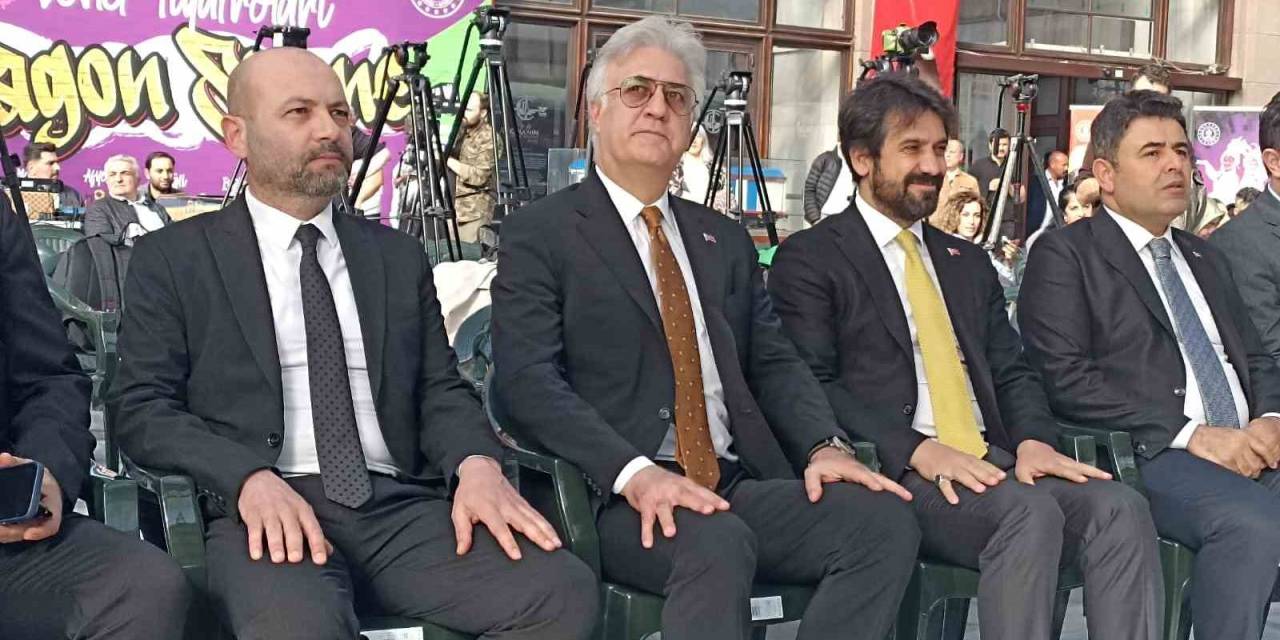 "Vagon Sahne" Perdelerini Açıyor