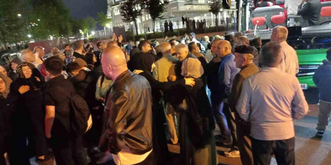 Zonguldak’ta İlk Hac Kafilesi Dualarla Uğurlandı