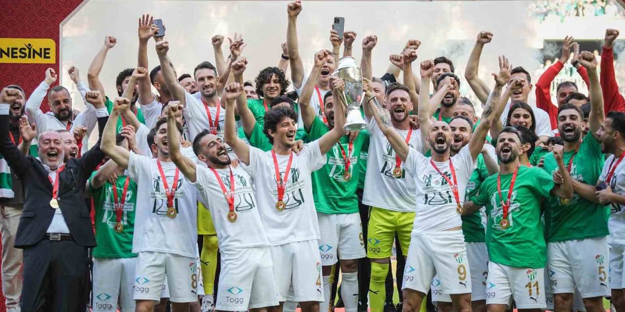 Bursaspor’da 8 Futbolcunun Sözleşmesi Sona Eriyor