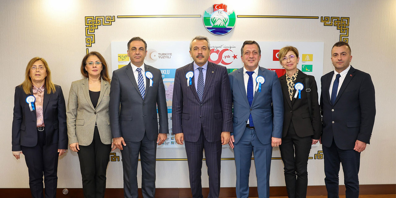 Rize Valisi Baydaş, SGK Haftası Kapsamında SGK Heyetini Ağırladı