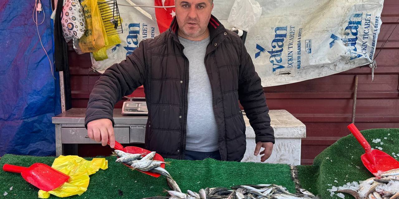 Balık Sezonu Bitmesine Rağmen Tezgahlarda Hareketlilik Sürüyor