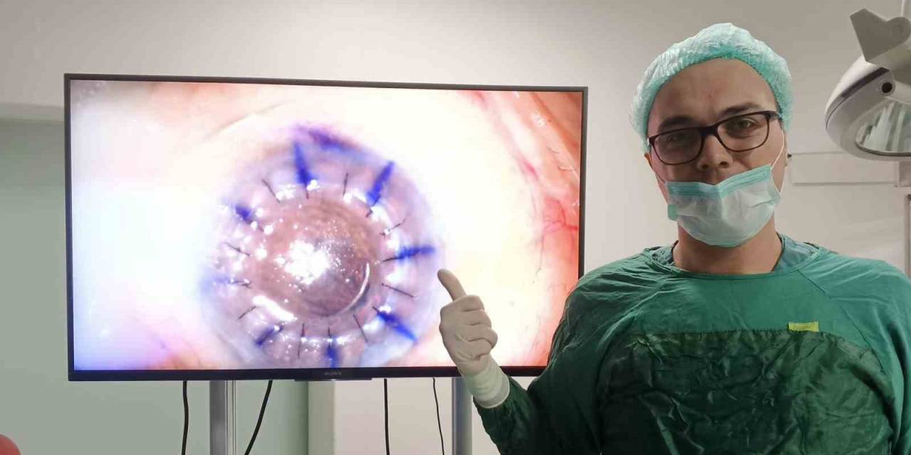 83 Yaşındaki Hastaya Başarıyla Kornea Nakli Yapıldı