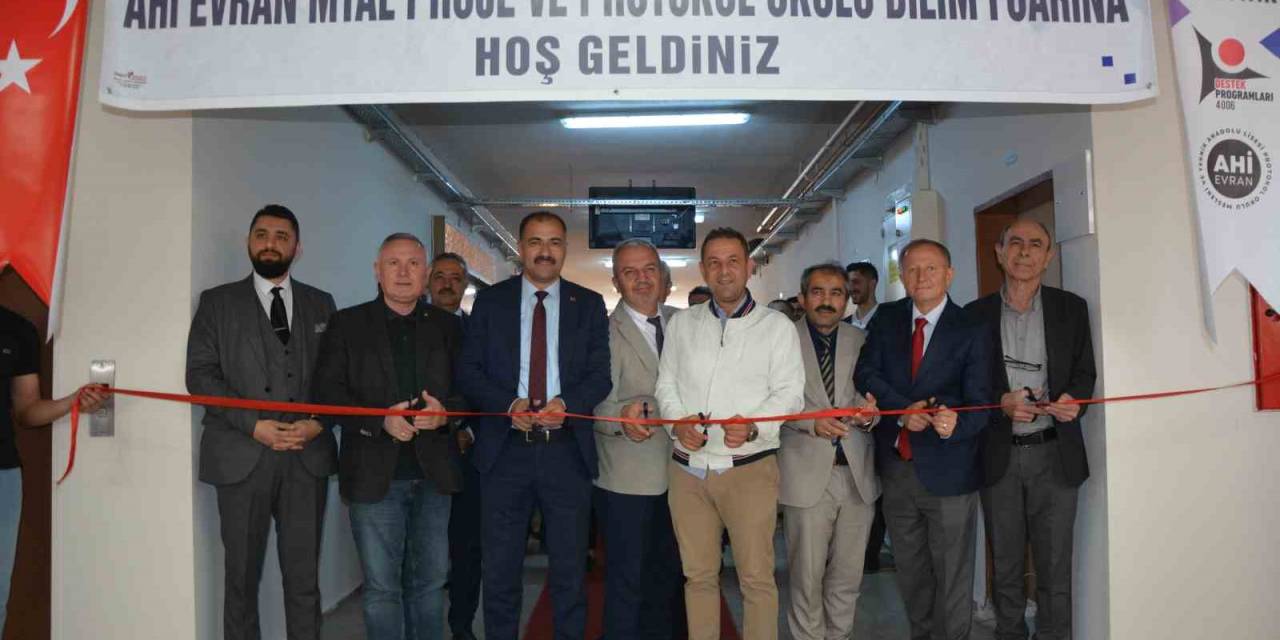 Meslek Liselilerden 19 Farklı Proje
