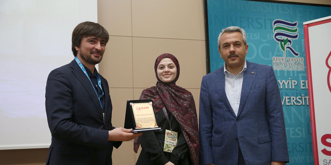 Rize'de "Arayış Şifa" konulu panel düzenlendi