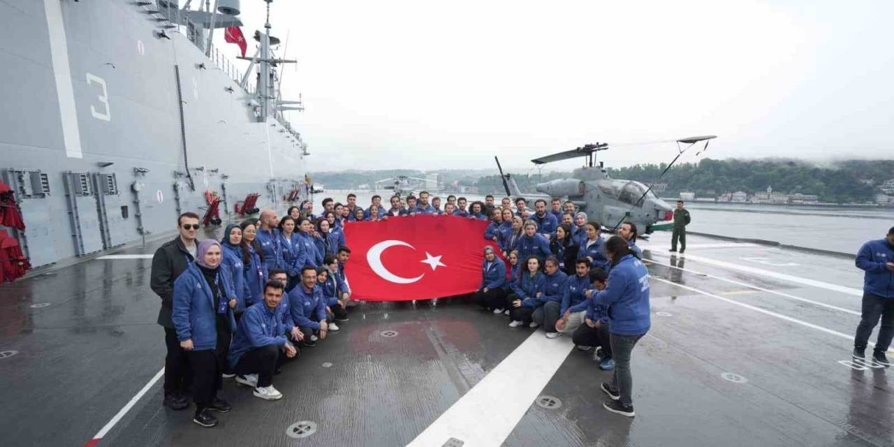 Gençler, Tcg Anadolu İle Samsun’a Doğru Tarihi Yolculuk Yapıyor