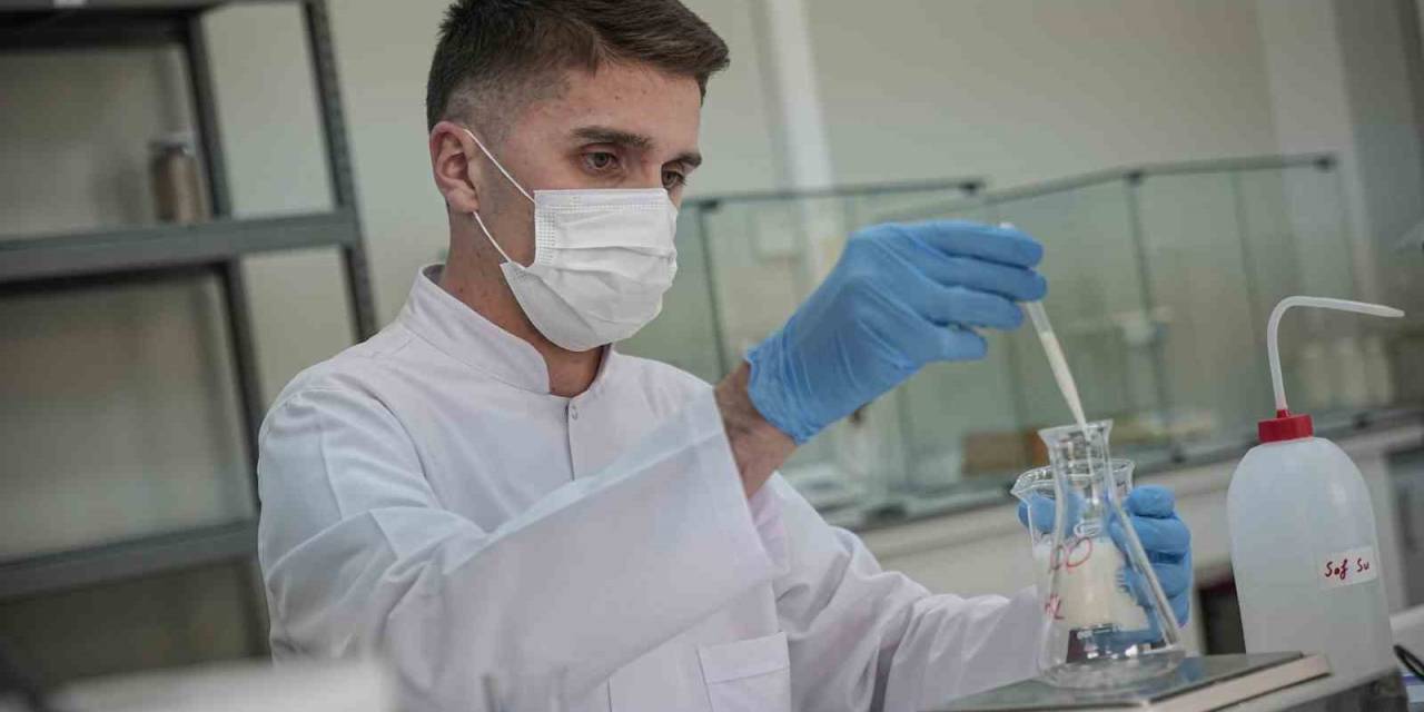 Mehmetçiğin İçtiği Sütten, Yediği Konserveye Kadar Hepsi Bu Laboratuvardan Geçiyor