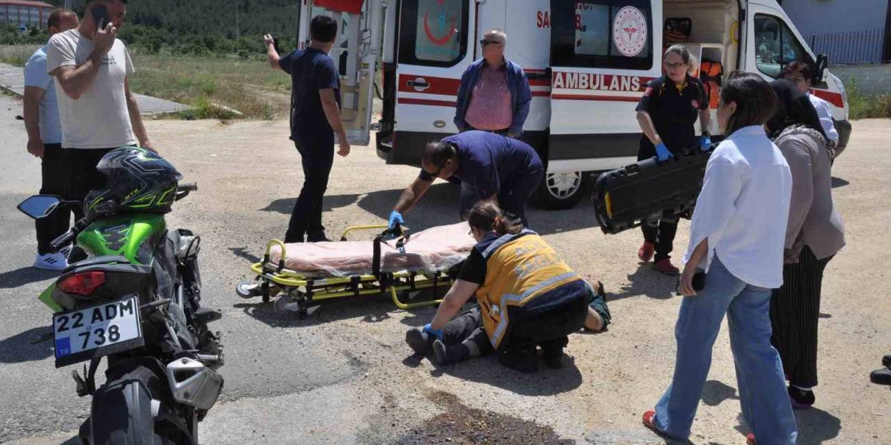Keşan’da Otomobil İle Çarpışan Motosikletin Sürücüsü Yaralandı