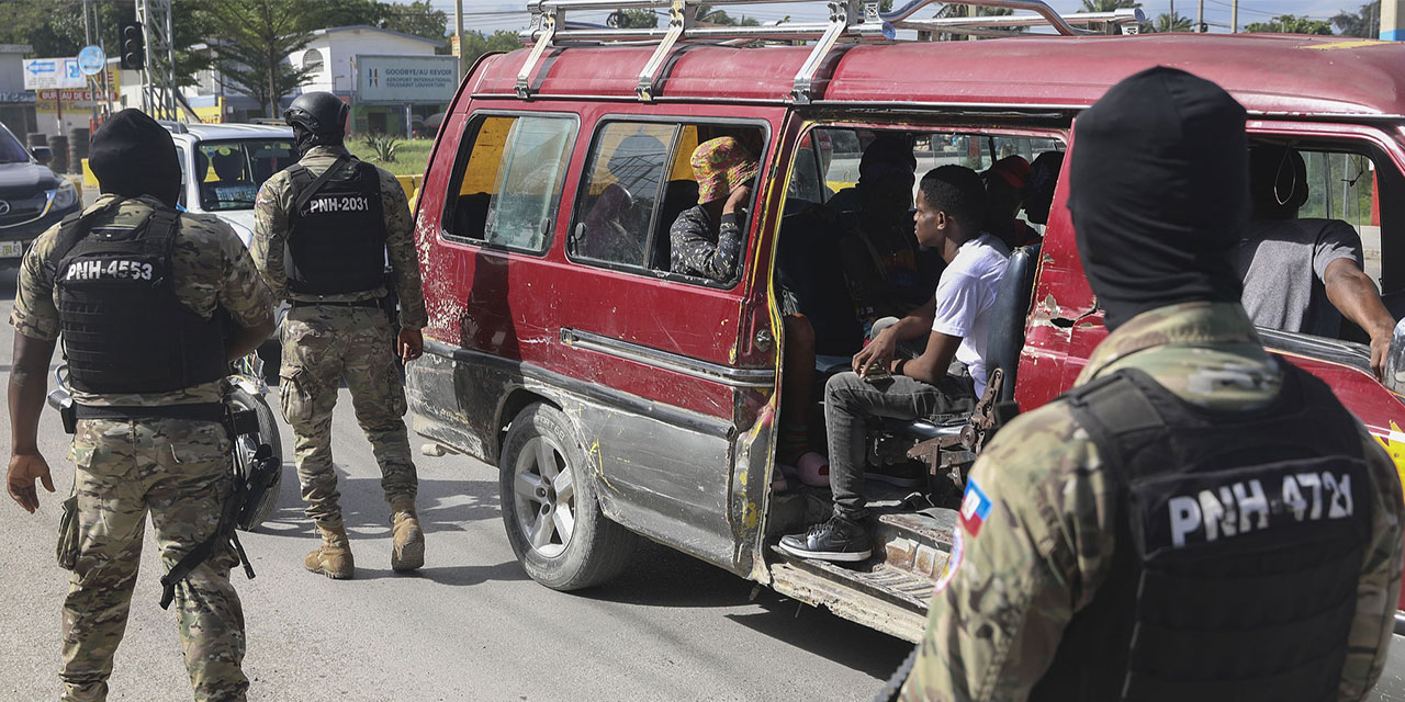 Haiti'de silahlı çete kasabaya saldırdı: 50 ölü