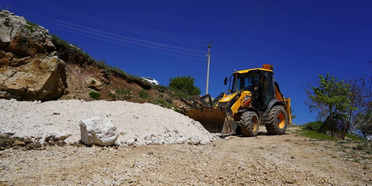 Konyaaltı’nda Yayla Yolları Onarılıyor