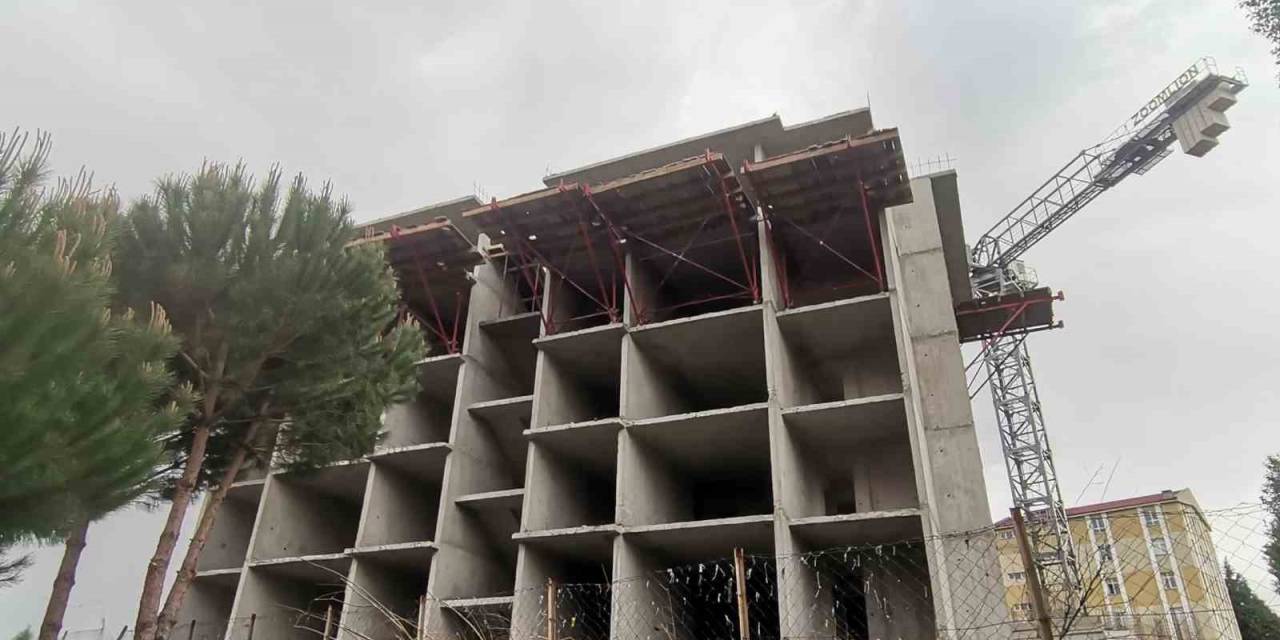 Gediz’de 5.etap Toki Konutları Hızla Yükseliyor