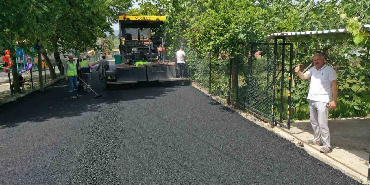 Serdar Mahallesi’nde Sıcak Asfalt Çalışmalarında Son Aşamaya Gelindi