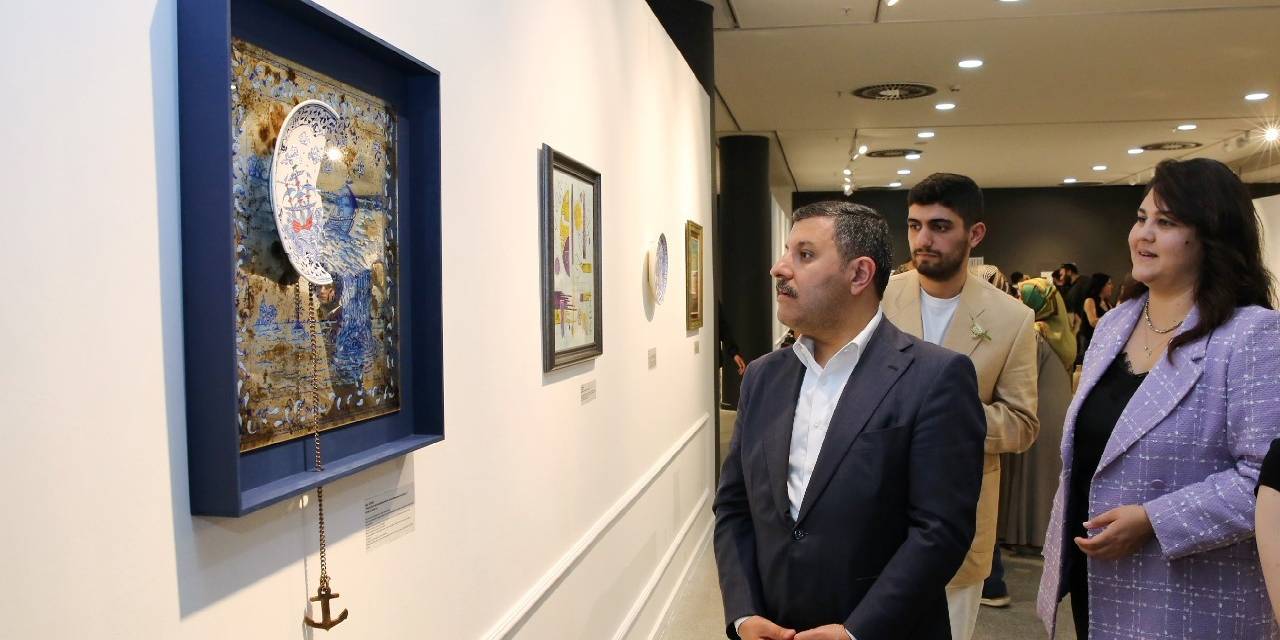 "Zıtlık" Sergisi Galeri Cennet’te Kapılarını Araladı