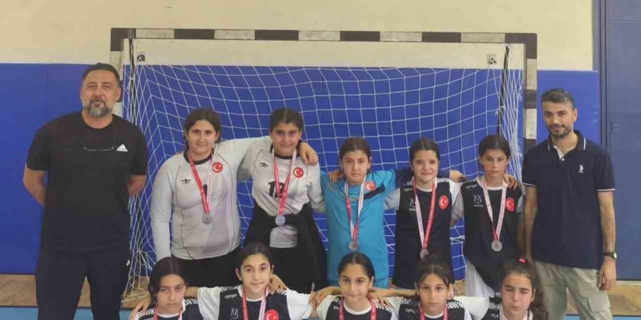 Nazillili Öğrenciler Aydın İl Turnuvası’nda İl İkincisi Oldu