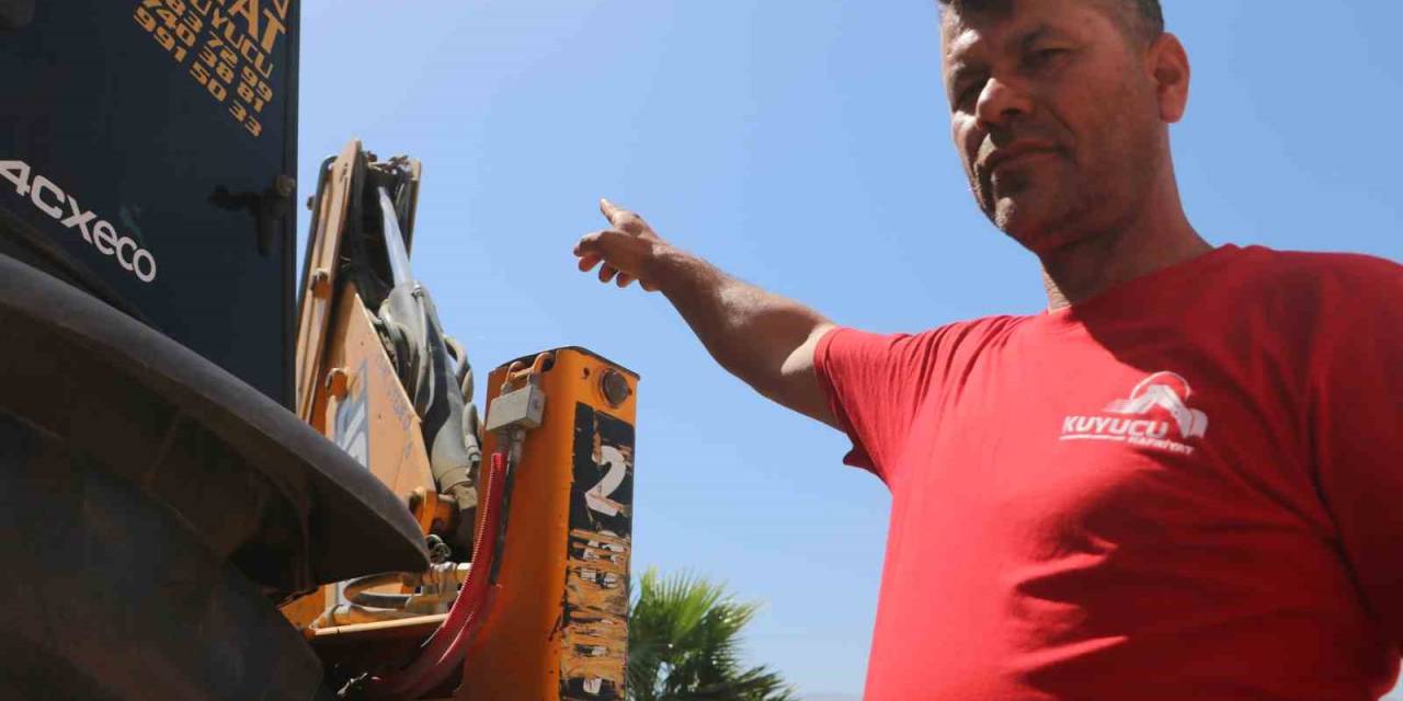 Binlerce Liralık Kaybı Göze Alan Operatör, Kumru Yuvası Bozulmasın Diye 17 Gündür Kepçesine Kontak Vurmadı